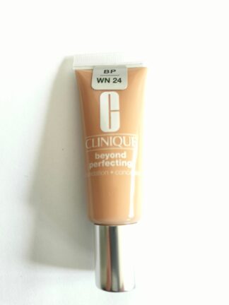 Clinique Beyond Perfecting Foundation WN 24 Cork 10ml